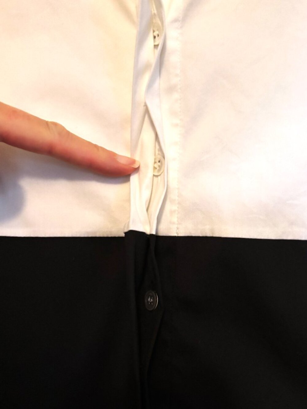 Theory Black and White Sleeveless Button Front Shirt Size Large EXCELLENT COND. - Picture 4 of 7